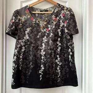 Oasis (UK) Gorgeous Floral Top 🌸